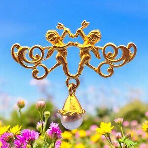 Jim Shore Retired Cherub Brooch Faux Pearl Gold Tone Vintage Pin Angel Putti